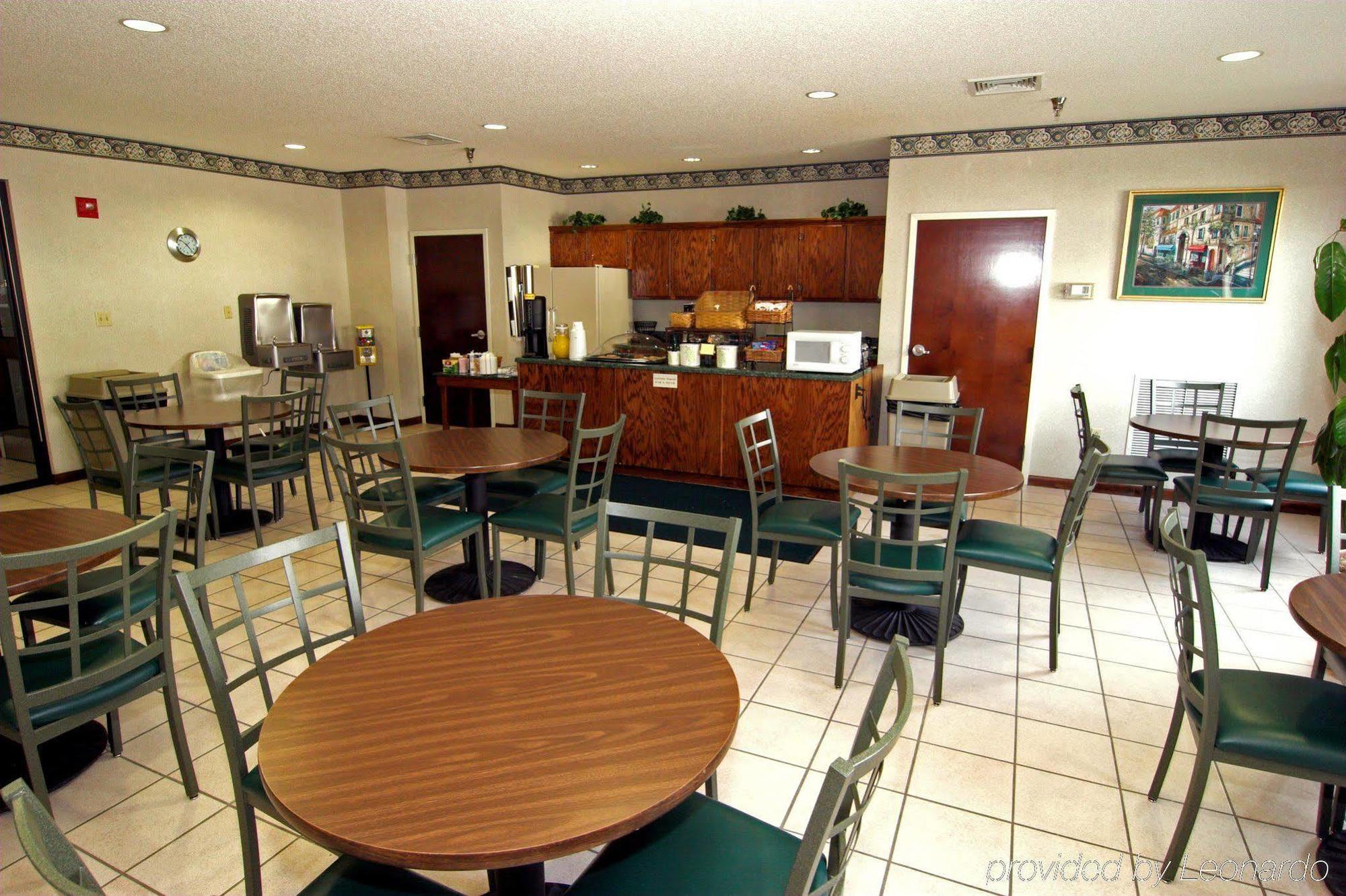 Quality Inn Warsaw Near Rappahannock River Restaurant bilde